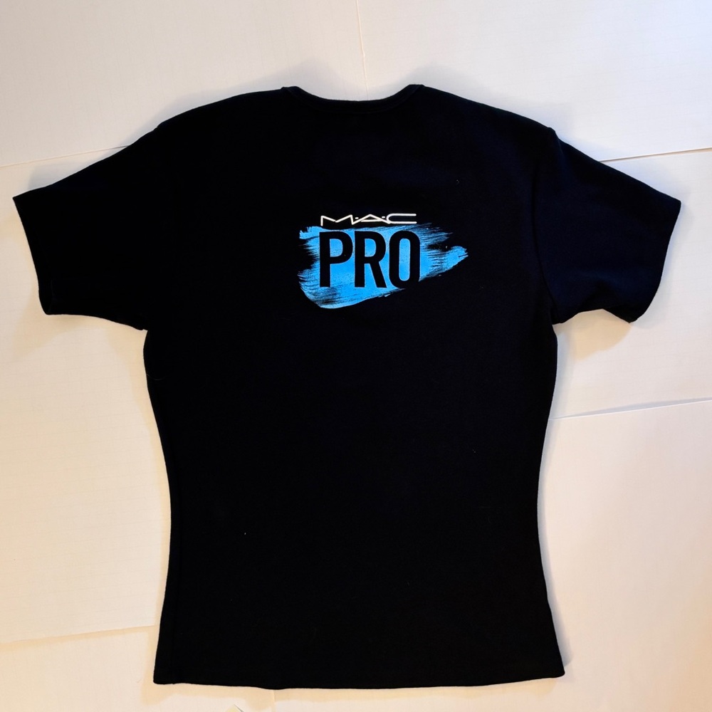 Rare! 2000’s MAC Cosmetics T-Shirt - Black w/Blue MAC PRO Logo - XL